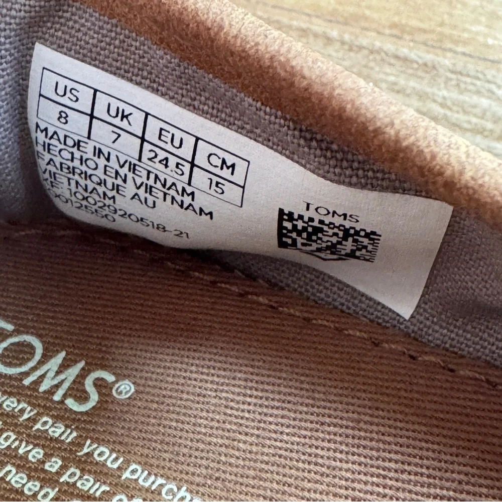 Toms slip on shoes size 8